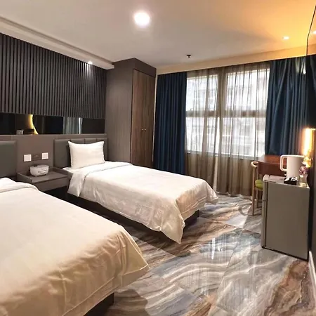 Hennessy Hotel-3
